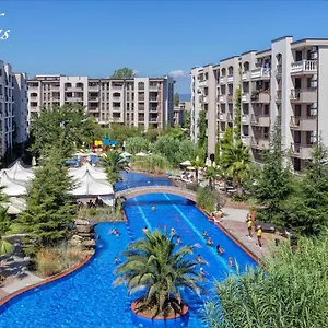 Aparthotel Cascadas Family